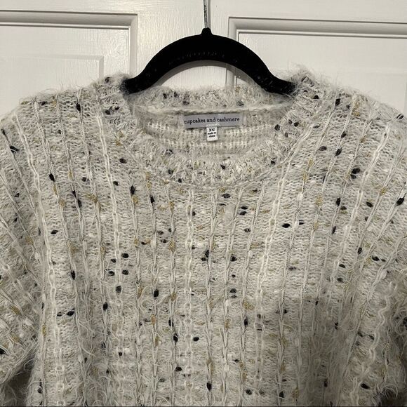 Cupcakes and Cashmere Nisha Sweater - Picture 8 of 10